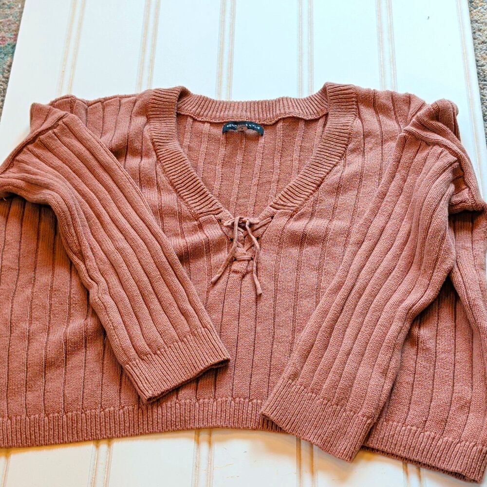 Kendall & Kylie Pink/Mauve Rib-Knit LaceUp V-Neck Pullover Crop Sweater Womens S